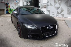 AUDI_TT-S_BLACK_SATINE